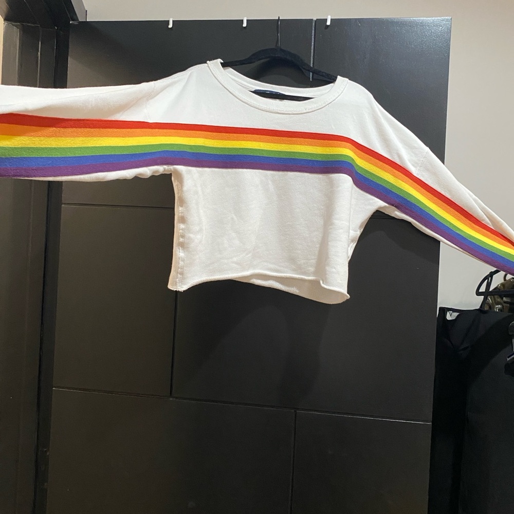 Abercrombie Crop Rainbow long sleeve